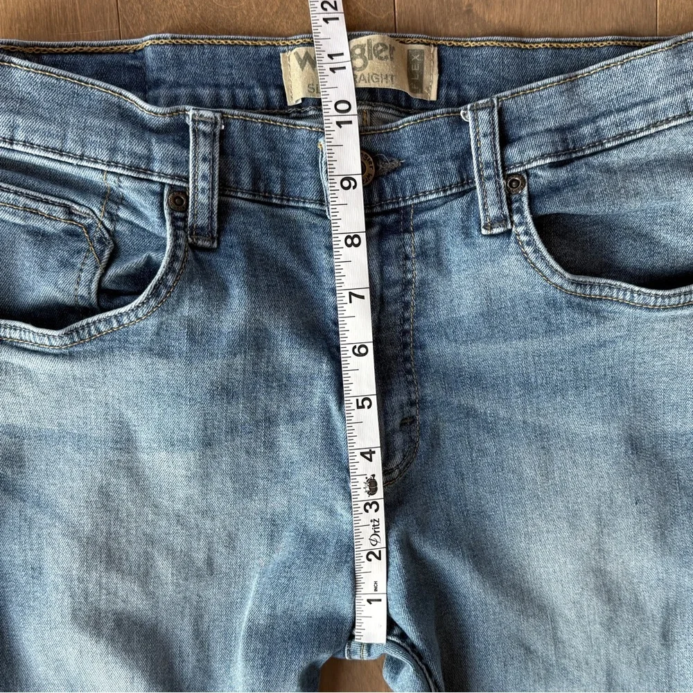 Wrangler Slim Straight Flex 30x32 5 Pocket Zip Button Denim Jean